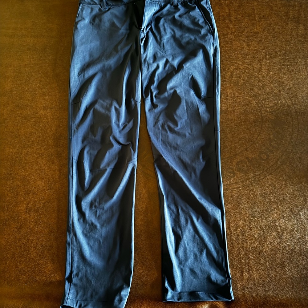 Rhône Commuter Navy 35x33  EUC - Picture 5 of 5